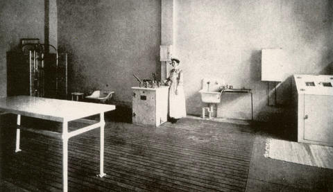  Sala de hidroterapia en la década de 1930 en psiquiátrico abandonado de Pittsburgh