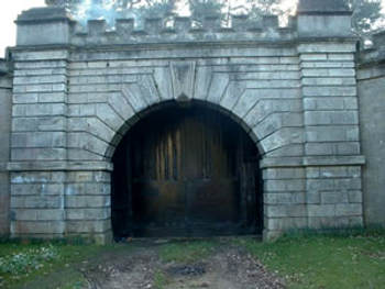 otro acceso a los túneles del quinto duque de portland