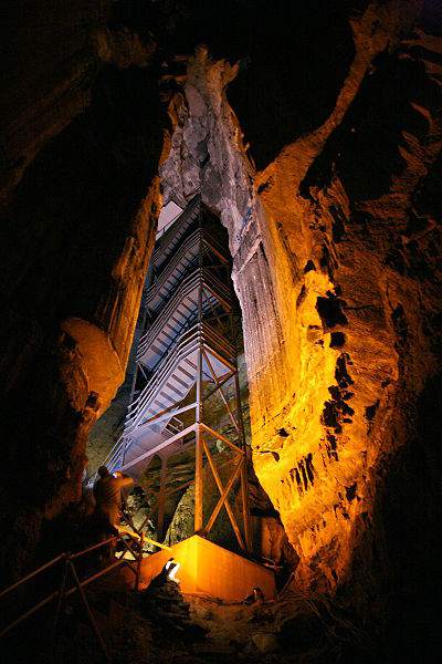 escaleras Mammoth Cave, la cueva más larga del mundo