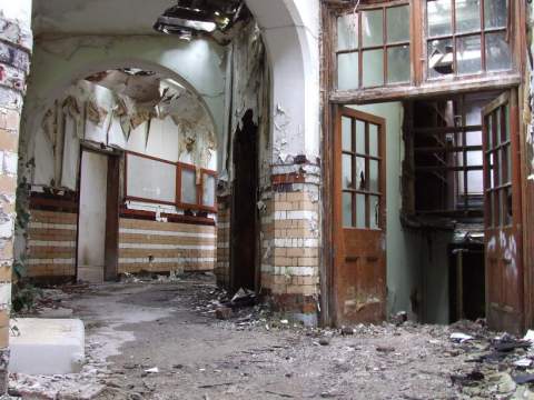 interiores del asilo abandonado de denbigh