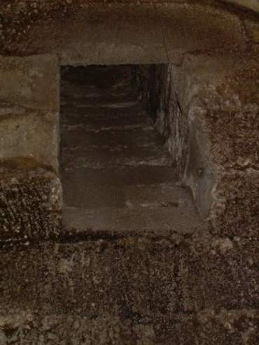 Este estrecho pasadizo era la única vía de escape para los cautivos en las mazmorras de Warwick Castle