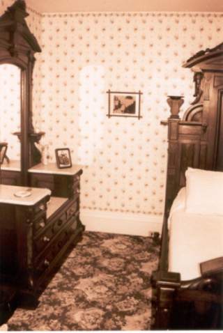 Dormitorio en el que asesinaron a Abby Borden en la actualidad