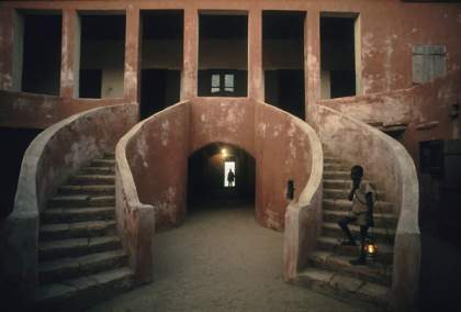 escalinatas exteriores casa esclavos senegal 2